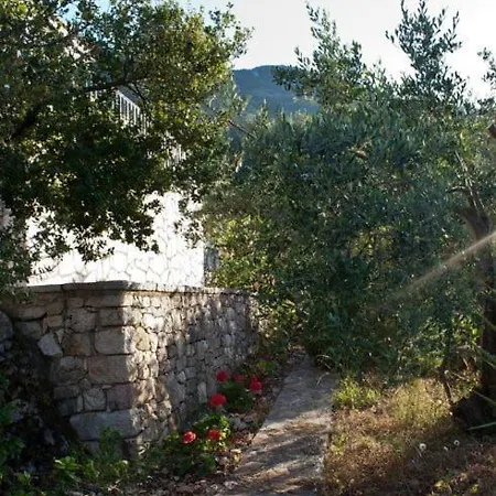 Euktimeno 아파트 바티